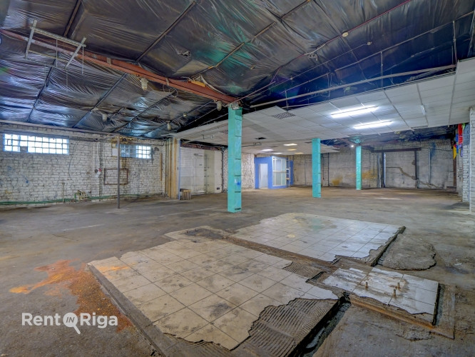 Iznomā noliktavas telpas Strenču ielā.   + kopējā platība 340 m2 + 3 fāžu elektrības Rīga - foto 2