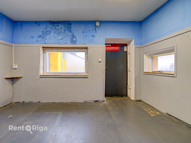 Iznomā noliktavas telpas Strenču ielā.   + kopējā platība 340 m2 + 3 fāžu elektrības Rīga - foto 7