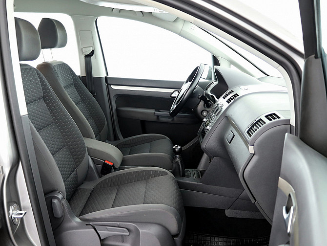 Volkswagen Touran Comfortline Facelift 1.4 103kW Tallina - foto 6