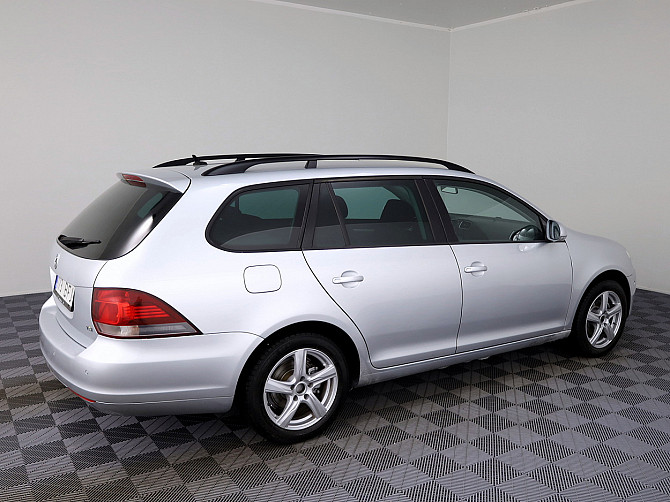 Volkswagen Golf Variant Comfortline 1.2 77kW Таллин - изображение 3