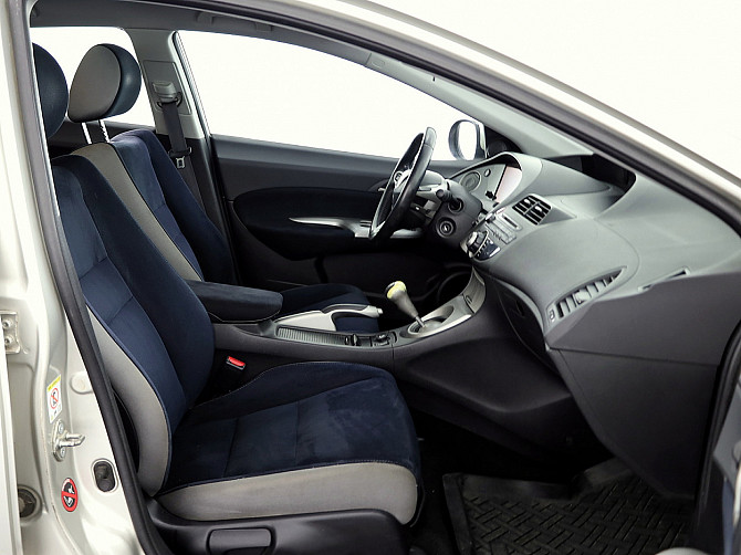 Honda Civic Elegance 1.8 103kW Tallina - foto 6