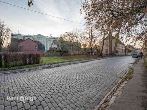 Продаётся земельный участок с широкими возможностями для застройки на улице Rīga