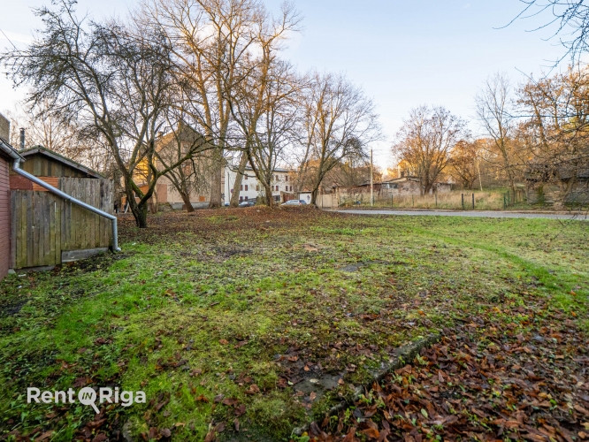 Pārdod zemesgabalu ar plašām attīstības iespējām Jersikas ielā 6, Rīgā.  Tiek piedāvāta Rīga - foto 7