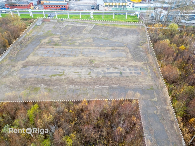 Nomai tiek piedāvāts zemes gabals Ilzenes ielā.  + Vilciena pievads; + rampa un panduss vilcienu Rīga - foto 1