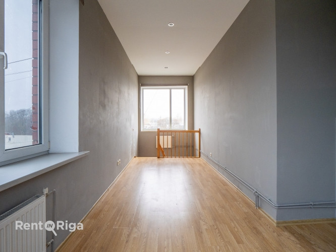 Двухэтажный офис на Ганибу дамбис.  В офисном здании  чистая и ухоженная Рига - изображение 4