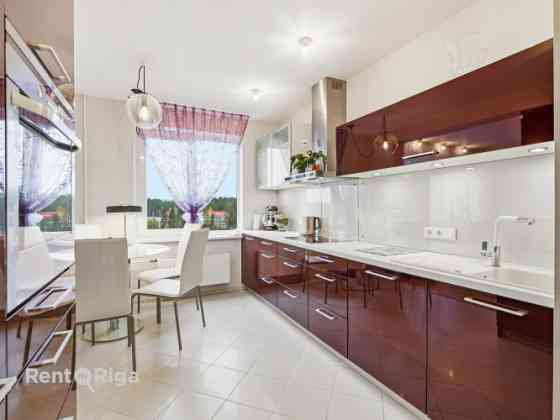 Качественная и эстетичная 3-комнатная квартира с продуманным дизайном и красивым Ogre un Ogres novads