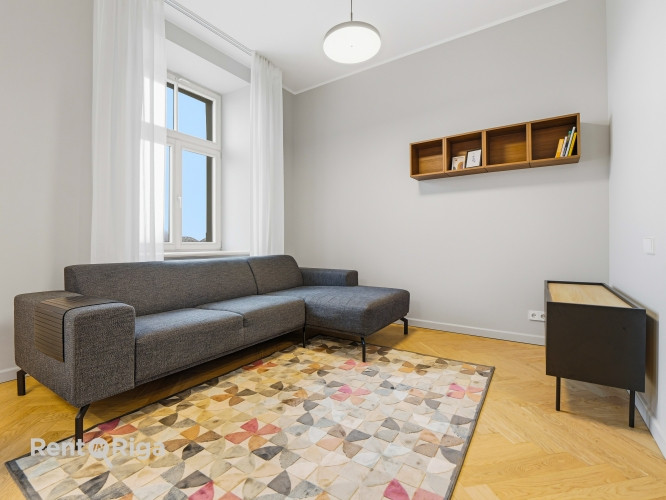 Apartment with a Wonderful View of Old Riga and the Daugava Bridges, Available for Long-Term Rent  L Рига - изображение 5