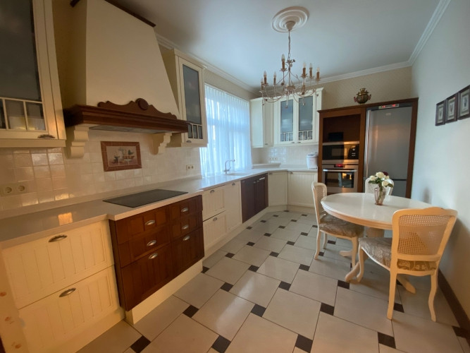 Gaiša un mājīga privātmāja Asaros, 15 minūšu gājiena attālumā no pludmales. Ērts un Jūrmala - foto 3