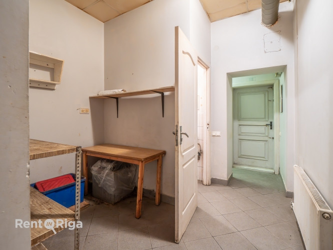 Kafejnīcas telpas ar ventilācijas sistēmu.  Telpas sastāv no klientu zāles 30 kvm, virtuves Rīga - foto 6