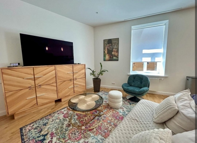 тильная, полностью оборудованная квартира в самом центре Риги, напротив Нового Рига - изображение 1