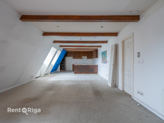 Bijušās hosteļa telpas Jēkaba kazarmās. Iespējams izveidot arī biroju.  Telpu lietošanas kods: biroj Рига - изображение 1