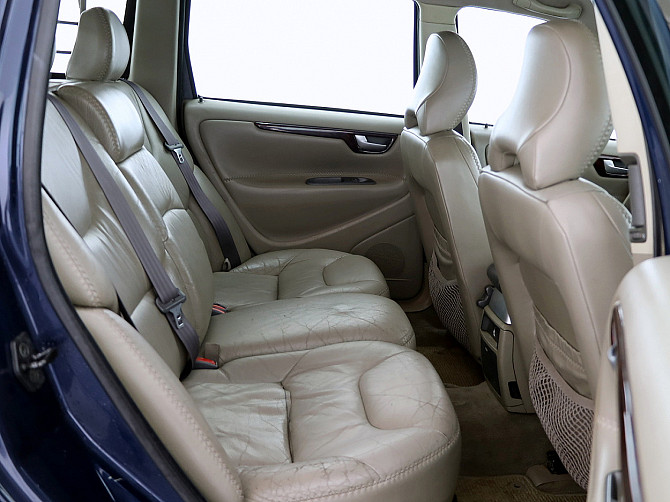 Volvo XC70 Summum ATM 2.4 D5 120kW Tallina - foto 7