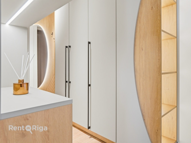 Ekskluzīva iespēja - ar augstas kvalitātes apdari dzīvoklis pašā Rīgas sirdī!  Plānojums: Rīga - foto 9