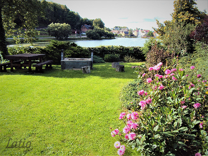 Pārdod lielisku investīciju objektu - ēku Talsos, ainaviskā vietā ar skatu uz Talsu ezeru, kur Talsi un Talsu novads - foto 4