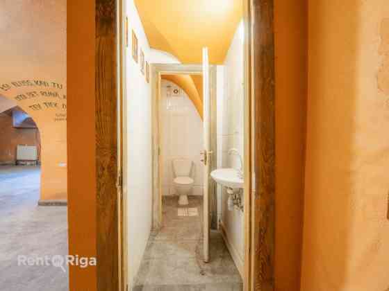 Puspagraba telpas Jēkaba kazarmās.  Iepriekš telpās atradās restorāns. Telpas sastāv no 2 lielām zāl Рига