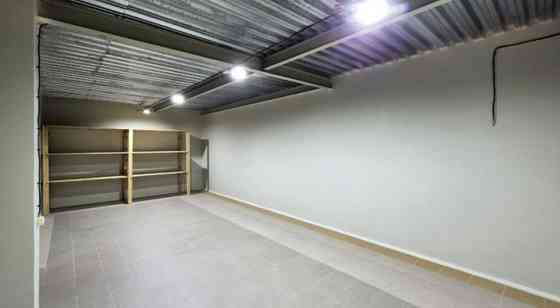 Сдаётся в аренду небольшой склад на 2-м этаже в Кекаве.   Грузовой лифт  Размер Ķekavas pagasts