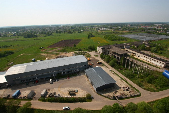 Iznomā nelielu noliktavu 2. stāvā Ķekavā. Durvju ailes izmērs 945*2130mm. Gāzes apkure + Ķekavas pagasts - foto 1