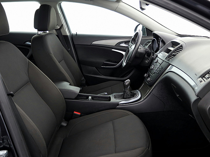 Opel Insignia Sports Tourer 2.0 CDTi 81kW Таллин - изображение 6