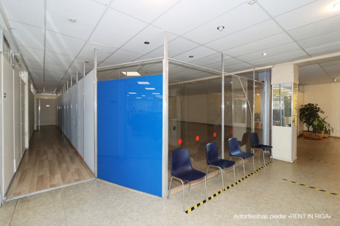 Izīrē telpas tirdzniecības centrā 