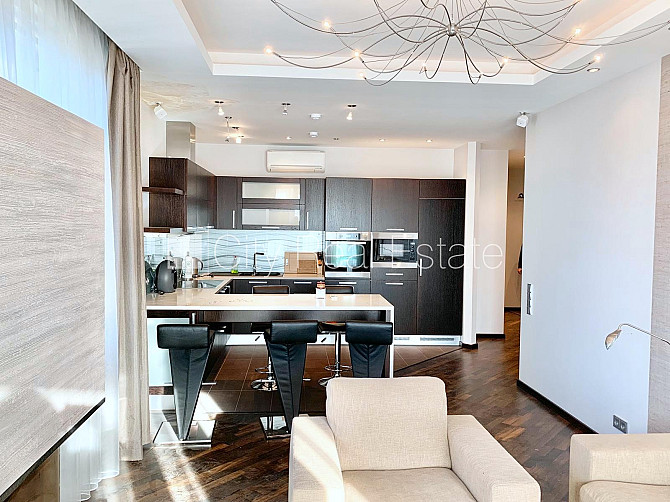 Jaunceltne, labiekārtots apzaļumots pagalms, pazemes autostāvvieta, pagalmā bērnu spēļu Rīga - foto 3