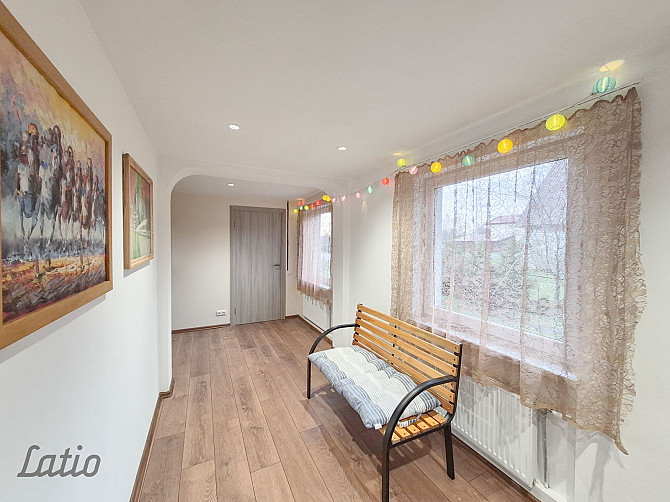 Pārdod ģimenes savrupmāju Ainažos  vietā, kur jūra sāk stāstīt savus rītus.
Ja meklējat Limbaži un Limbažu novads - foto 2