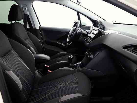 Peugeot 208 Elegance 1.2 60kW Tallina