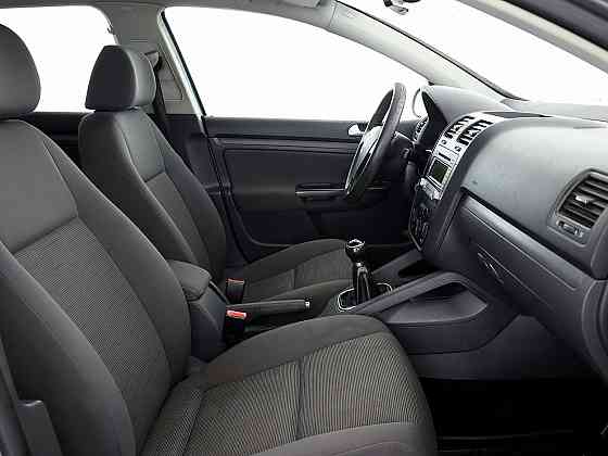 Volkswagen Golf Comfortline 1.6 75kW Таллин