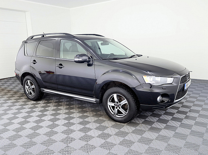 Mitsubishi Outlander Luxury Facelift ATM 2.4 125kW Tallina - foto 1