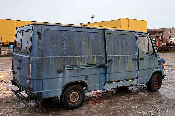 Mercedes-Benz 307D 2.4 D 53kW Tallina