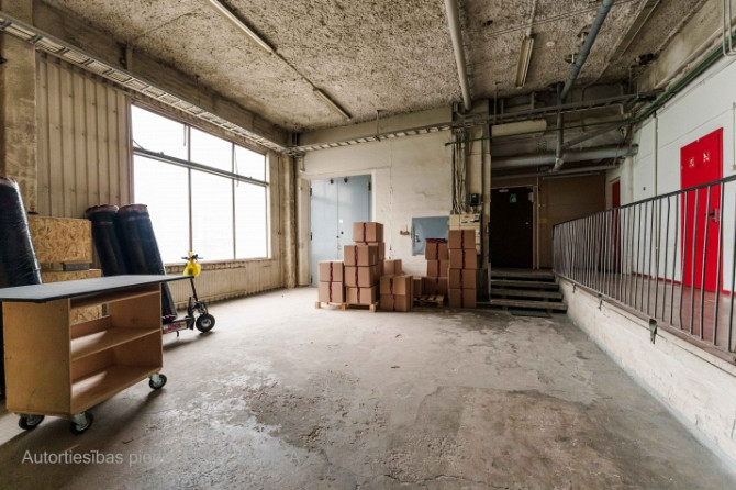Apsildāmas ražošanas vai noliktavas telpas 2.stāvā.  Ēka celta 1994.gadā pēc somu projekta. Rīga - foto 7