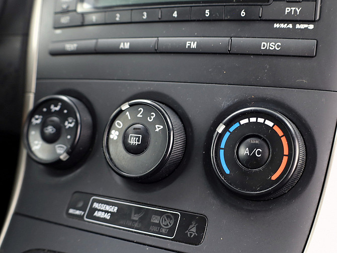 Toyota Auris Linea Sol 1.4 71kW Таллин - изображение 8