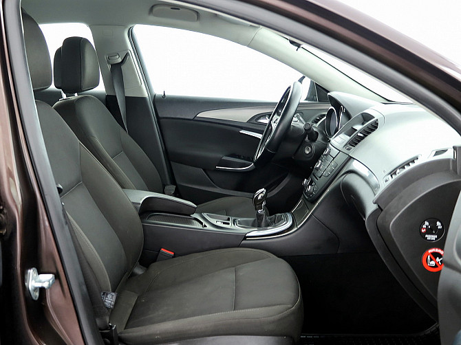 Opel Insignia Comfort 1.8 103kW Таллин - изображение 6