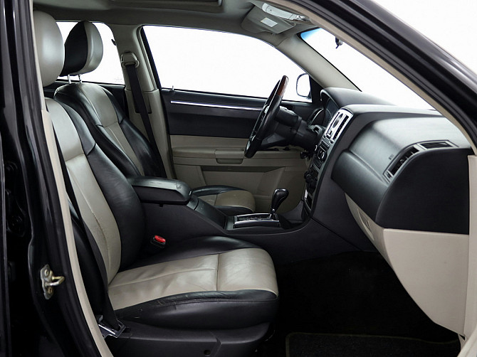 Chrysler 300 C Luxury 3.5 183kW Tallina - foto 6