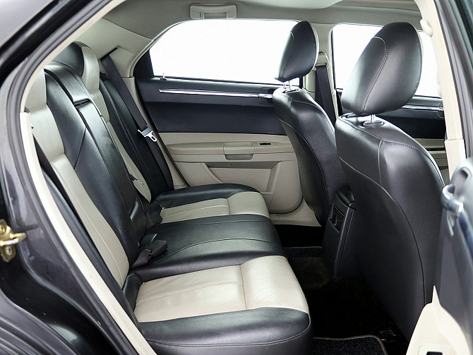 Chrysler 300 C Luxury 3.5 183kW Tallina - foto 7