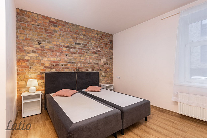 Pārdod mēbelētu divistabu dzīvokli 2017.gadā renovētā mūra namā, kas būvēts Rīga - foto 10