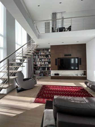 Pārdod 2 stāvīgu penthausa tipa dzīvokli!  Ekskluzīvs dzīvoklis, kas atrodas ēkas 3. un 4. Jūrmala - foto 2