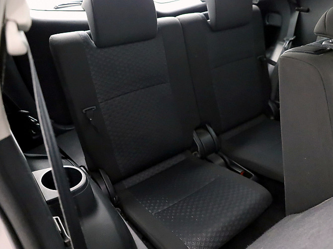 Toyota Verso Linea Sol 2.0 D-4D 93kW Таллин - изображение 8