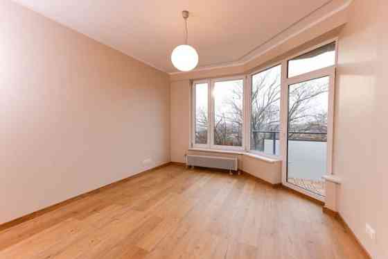 Izīrē gaišu un mājīgu dzīvokli projektā "Duntes ozoli"  Tiek piedāvāts plašs un komfortabls 3 istabu Рига