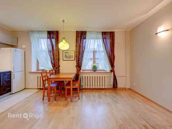 Сдается в долгосрочную аренду 3-комнатная квартира после ремонта с установленной Rīga