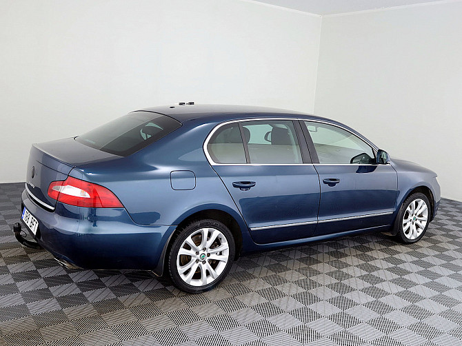 Skoda Superb Highline 4x4 ATM 3.6 191kW Таллин - изображение 3
