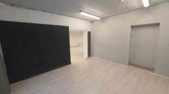 Biroja telpas pie TC Riga Plaza.  + 2 telpas; + grīdas segums linolejs. + vidējās izmaksas apkures s Rīga