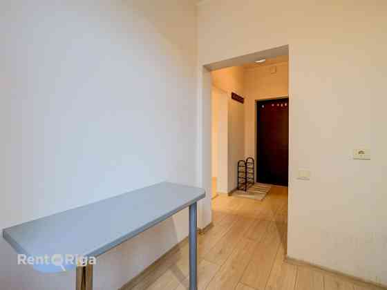 Сдаётся двухкомнатная квартира в центре города, на 3-м этаже благоустроенного Rīga