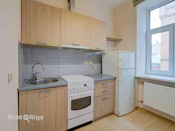 Сдаётся двухкомнатная квартира в центре города, на 3-м этаже благоустроенного Rīga