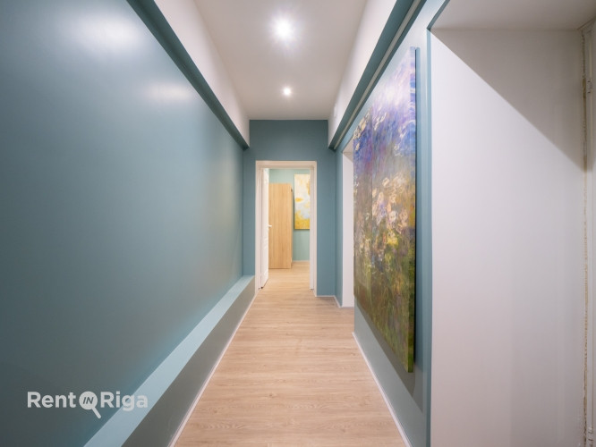 Pārdod 2istabu dzīvokli Rīgas centrā!  Iekļauta autostāvvieta slēgtā pagalmā  iebraukšana Rīga - foto 1