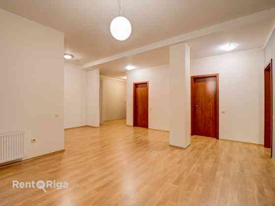 Продаётся 2-комнатная квартира в Валдлаучи!  В стоимость входит подземная Rīga