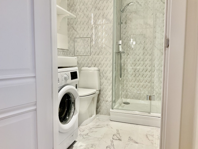 Ekskluzīvs 2-istabu dzīvoklis Bibliotēkas nama ēkā.  Gaišs dzīvoklis ar balkonu un izcilu Rīga - foto 9