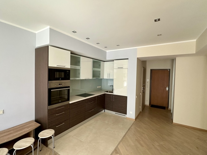 Pārdod elegantu 2-istabu dzīvokli ar plašu terasi jūras tuvumā, Saulkrastos  Tiek piedāvāts Saulkrasti - foto 6