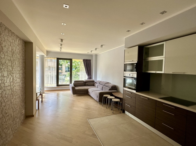 Pārdod elegantu 2-istabu dzīvokli ar plašu terasi jūras tuvumā, Saulkrastos  Tiek piedāvāts Saulkrasti - foto 5