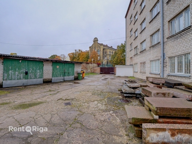 Комплекс школы по адресу ул. Лачплеша 106 предлагается к покупке.  Состав Рига - изображение 5