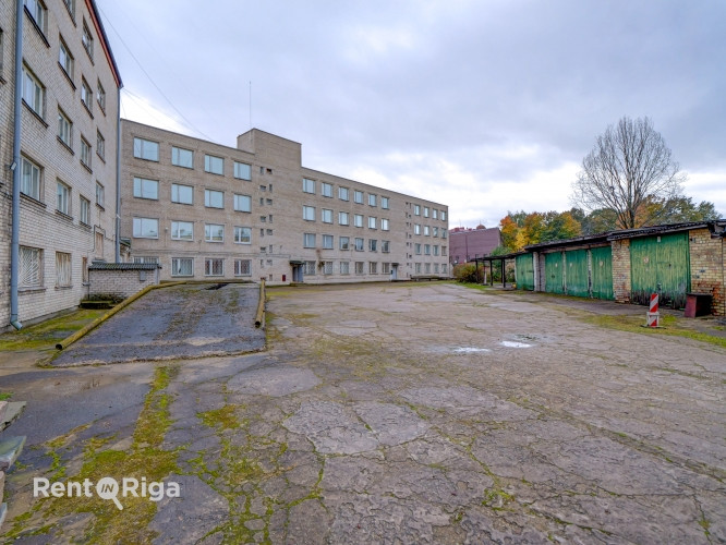 Комплекс школы по адресу ул. Лачплеша 106 предлагается к покупке.  Состав Рига - изображение 2